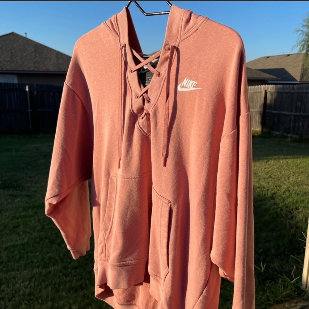 NIKE LACE UP HOODIE